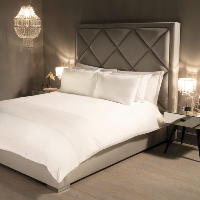 200 Thread Count Egyptian Cotton Bed Linen All Sizes in White